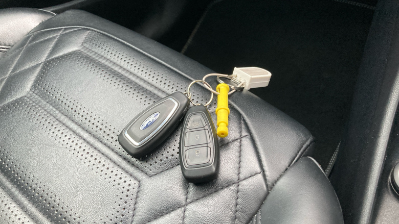 Ford Puma 1.0 EcoBoost Hybrid mHEV 155 ST-Line Vignale 5dr Petrol Hatchback